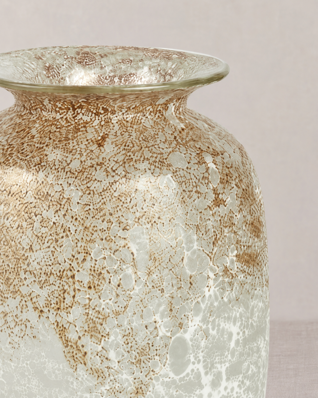 Paomo Vase weiß gold