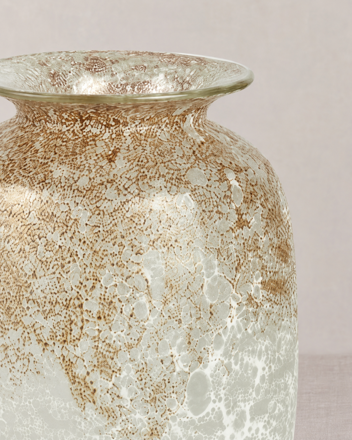 Paomo Vase weiß gold