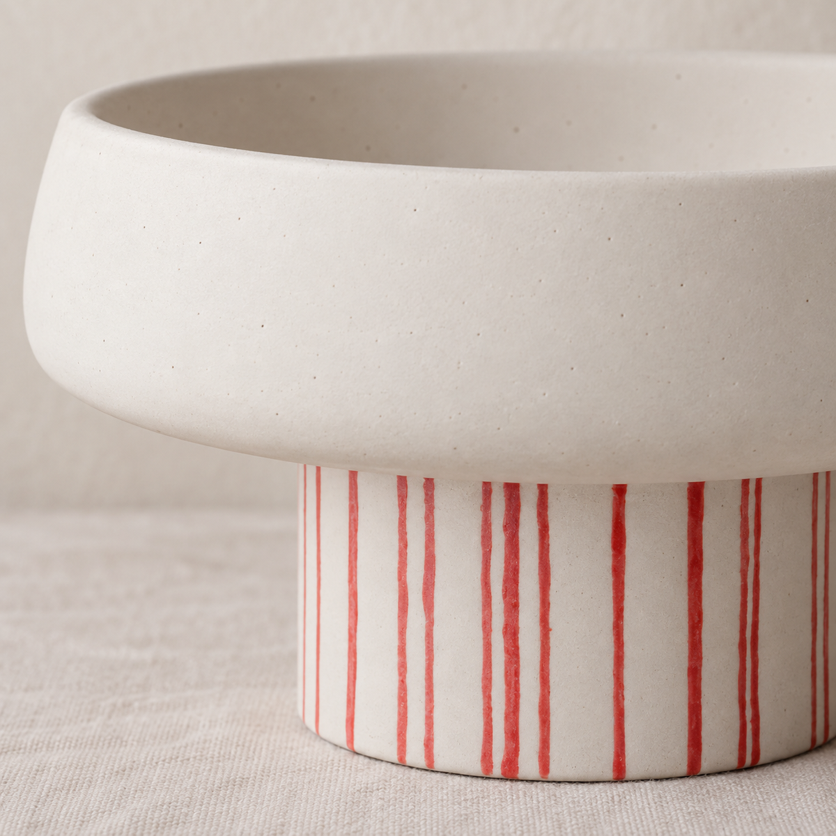 Mona Schale m. Fuß, Keramik, beige/kirschrot H22cm
