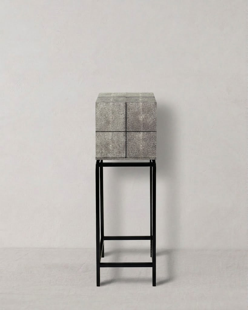 Treasure Hochschrank Kieselstruktur charcoal grau