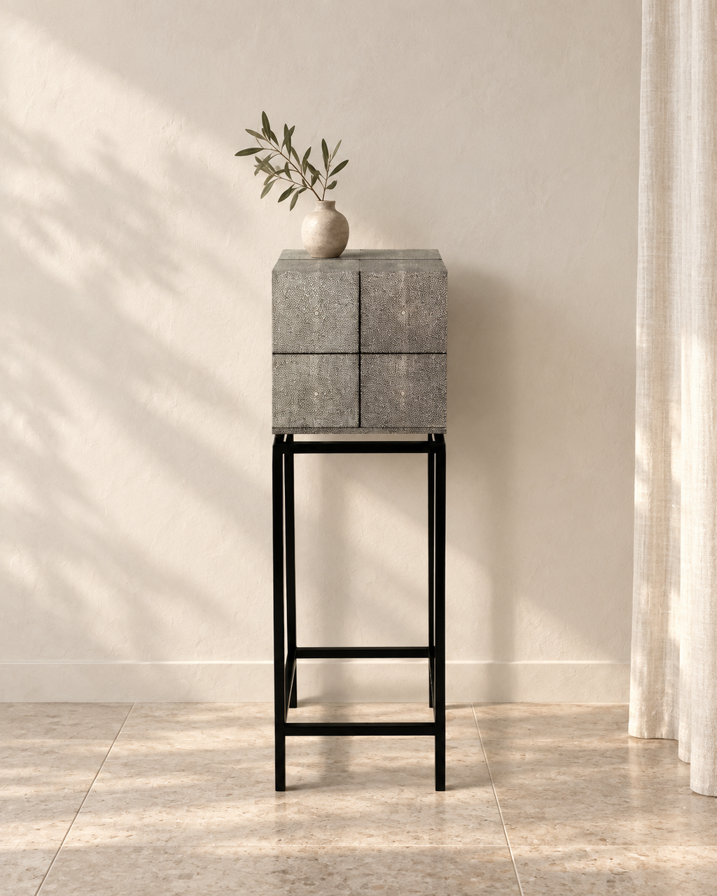Treasure Hochschrank Kieselstruktur charcoal grau