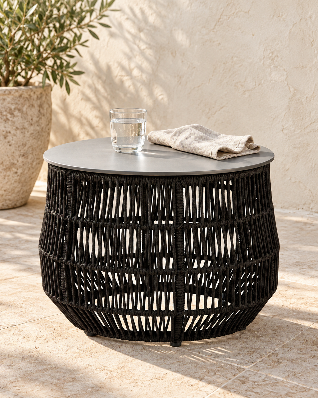 Diano Beistelltisch schwarz, D 52 cm, H 38 cm