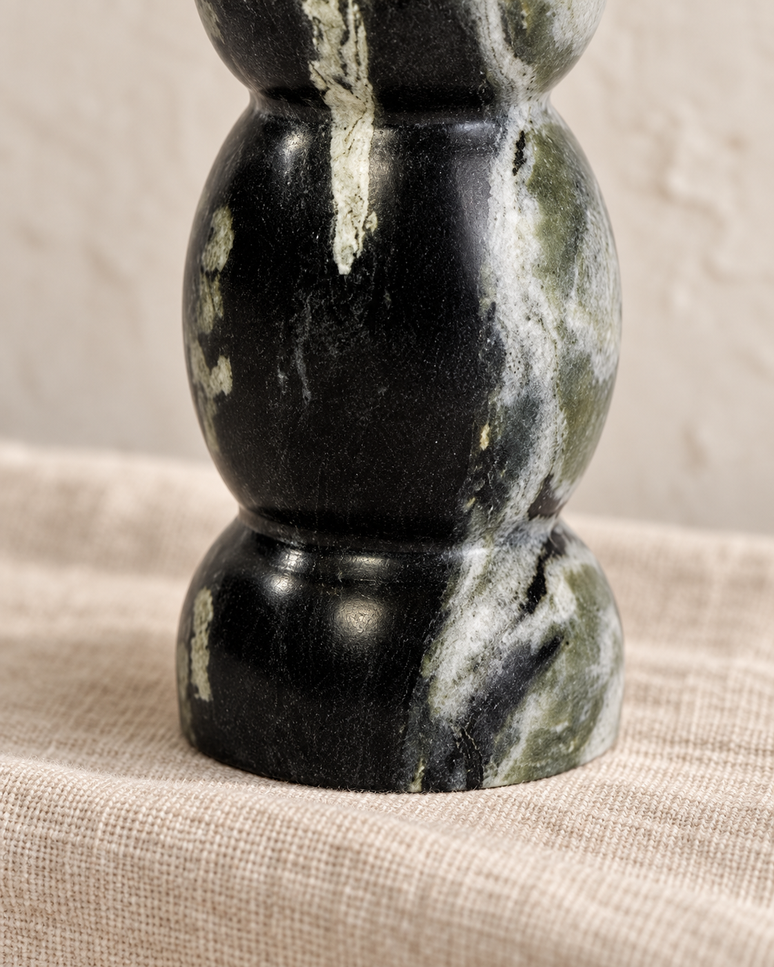 Berubari Kerzenleuchter klein Marmor grau